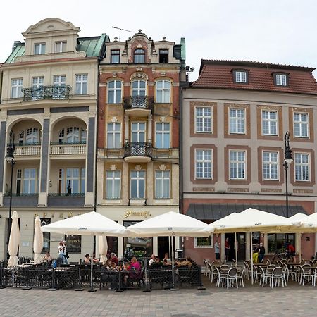 Apartamenty Drevny Kocur Poznań Exteriör bild