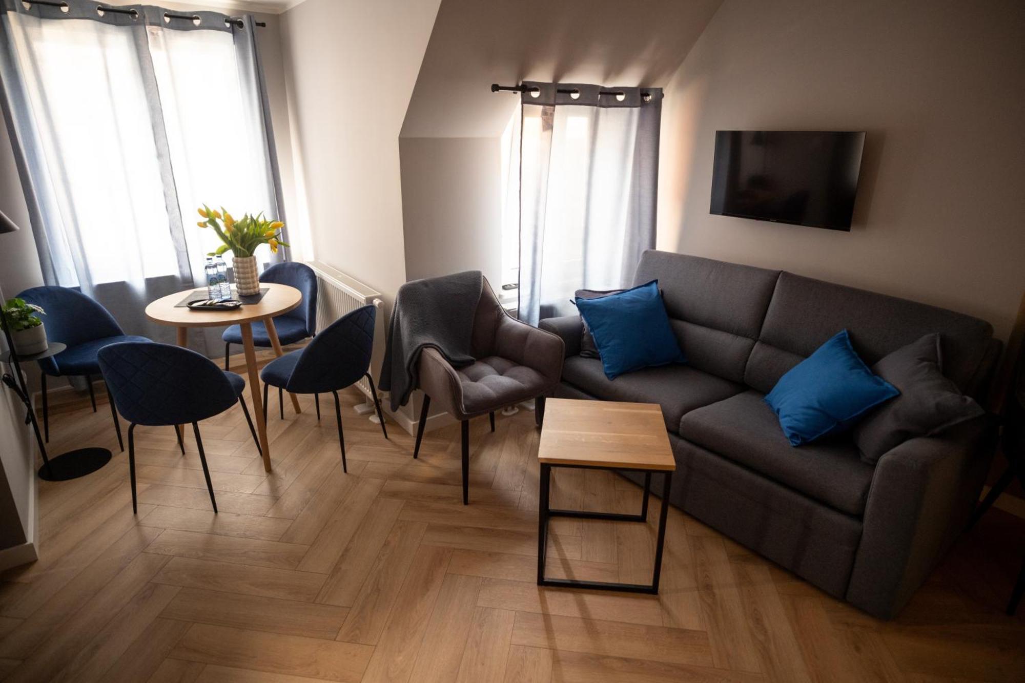 Apartamenty Drevny Kocur Poznań Exteriör bild