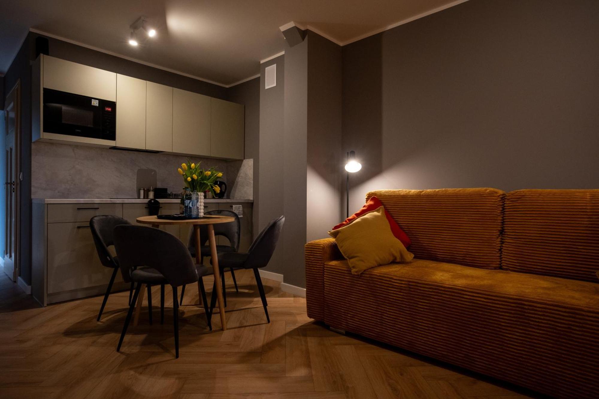 Apartamenty Drevny Kocur Poznań Exteriör bild