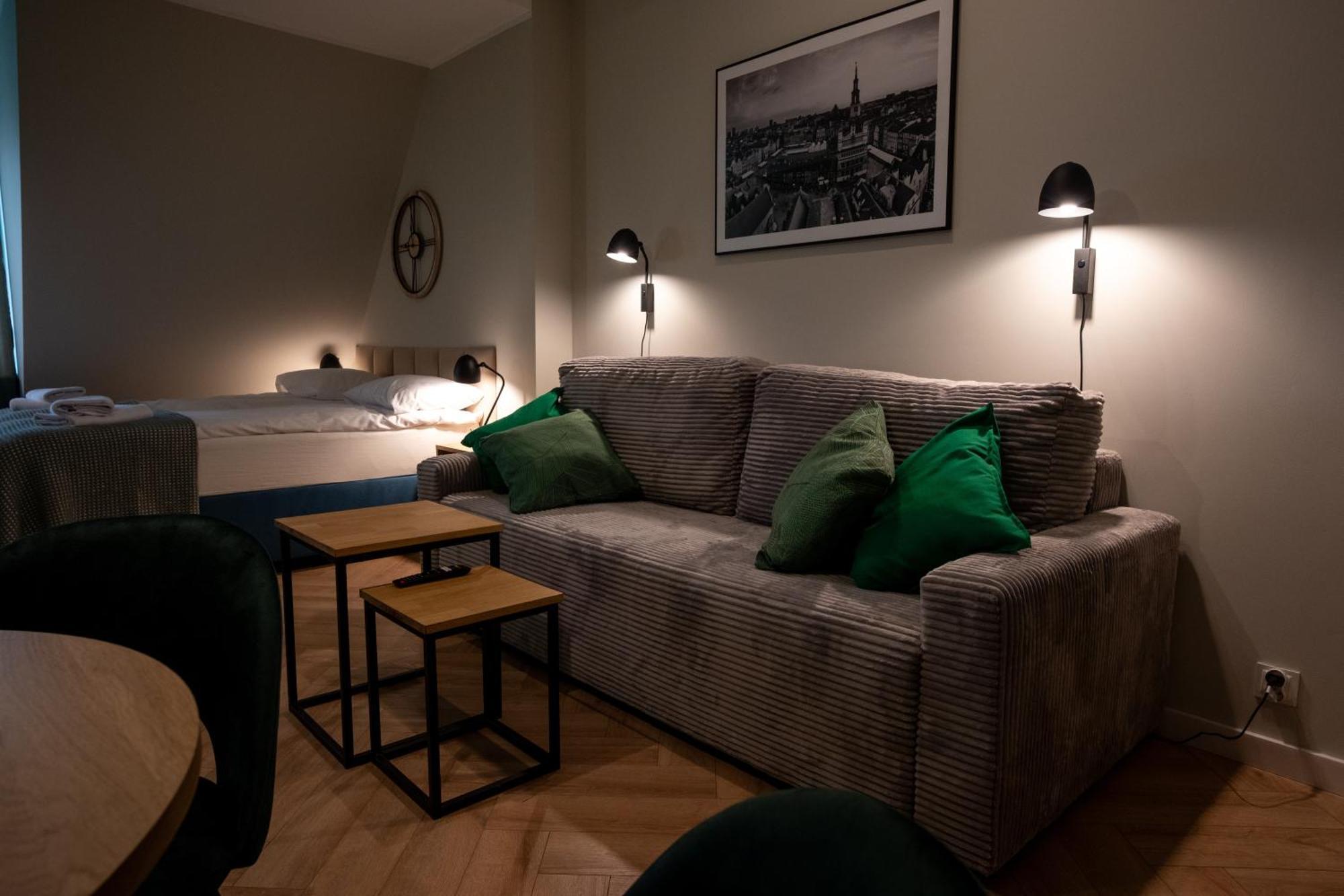 Apartamenty Drevny Kocur Poznań Exteriör bild