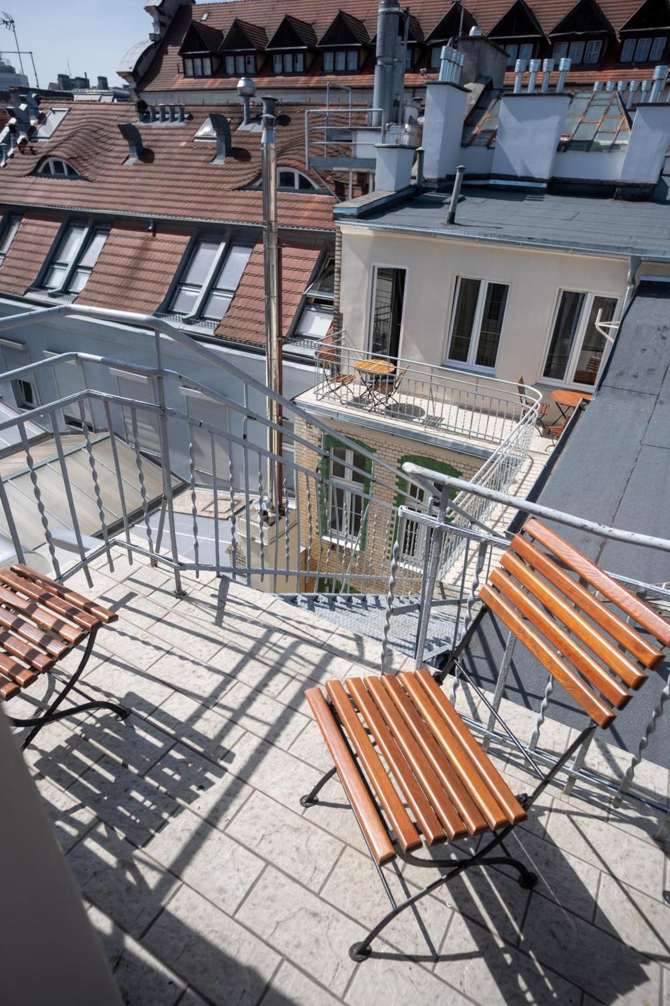 Apartamenty Drevny Kocur Poznań Exteriör bild