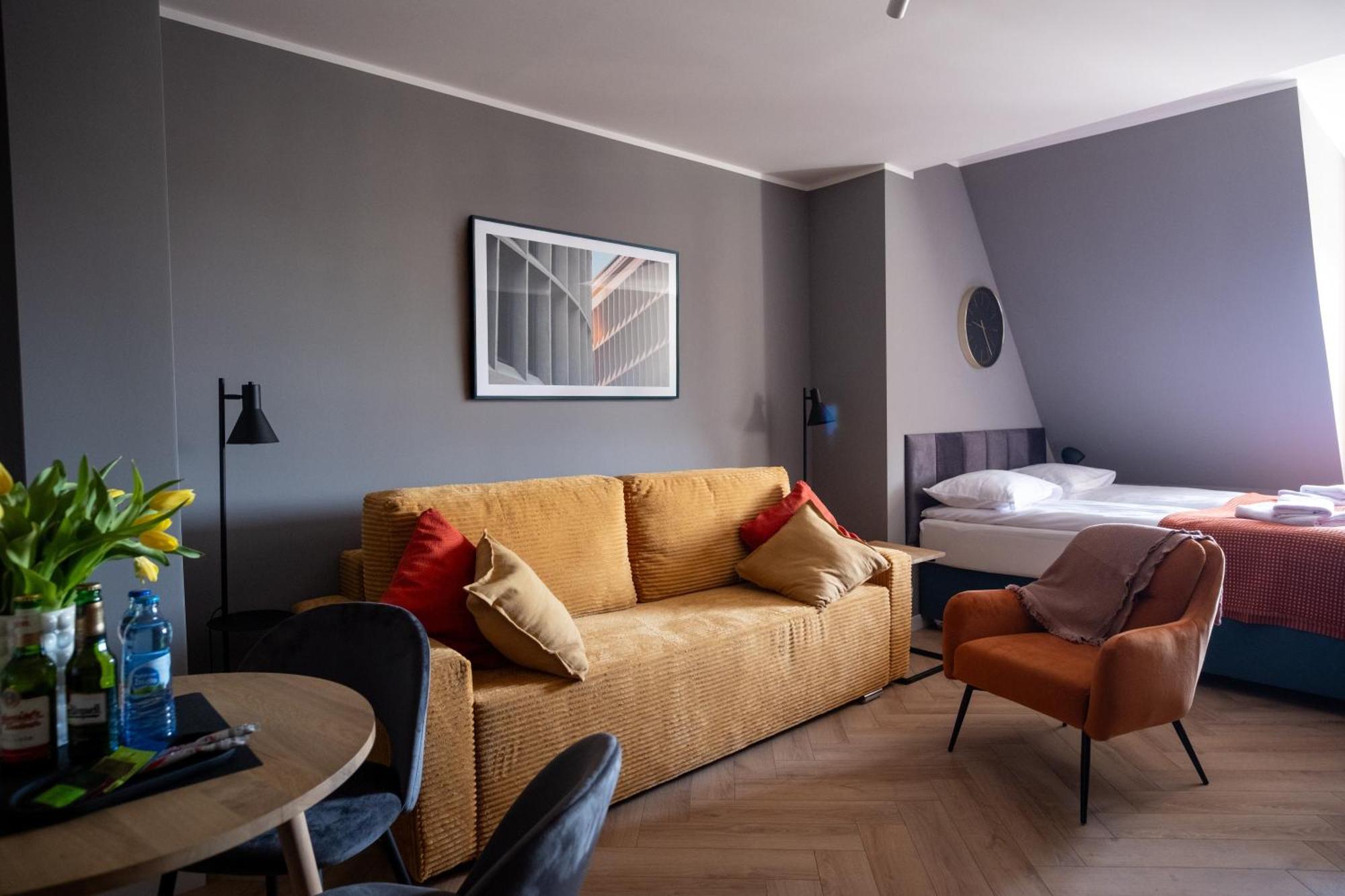 Apartamenty Drevny Kocur Poznań Exteriör bild