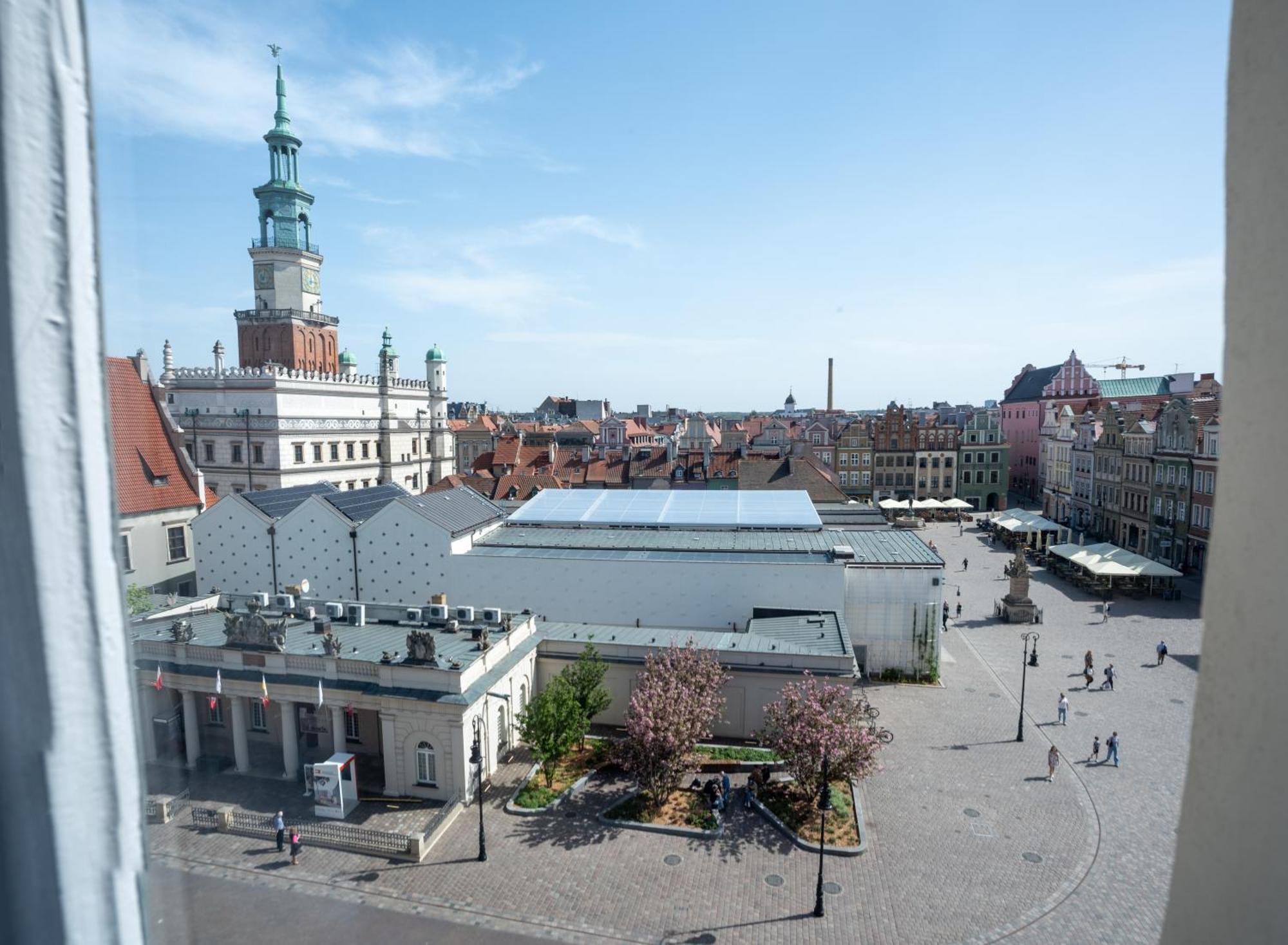 Apartamenty Drevny Kocur Poznań Exteriör bild