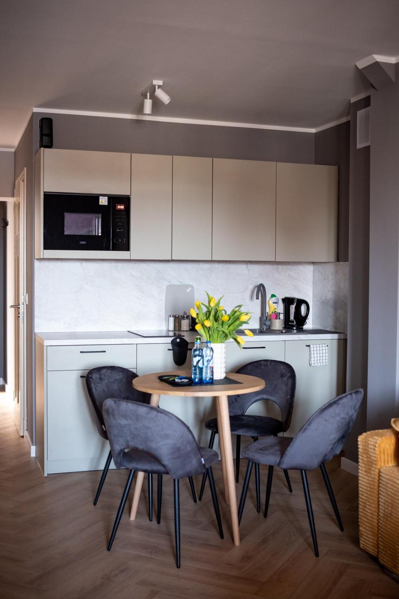 Apartamenty Drevny Kocur Poznań Exteriör bild