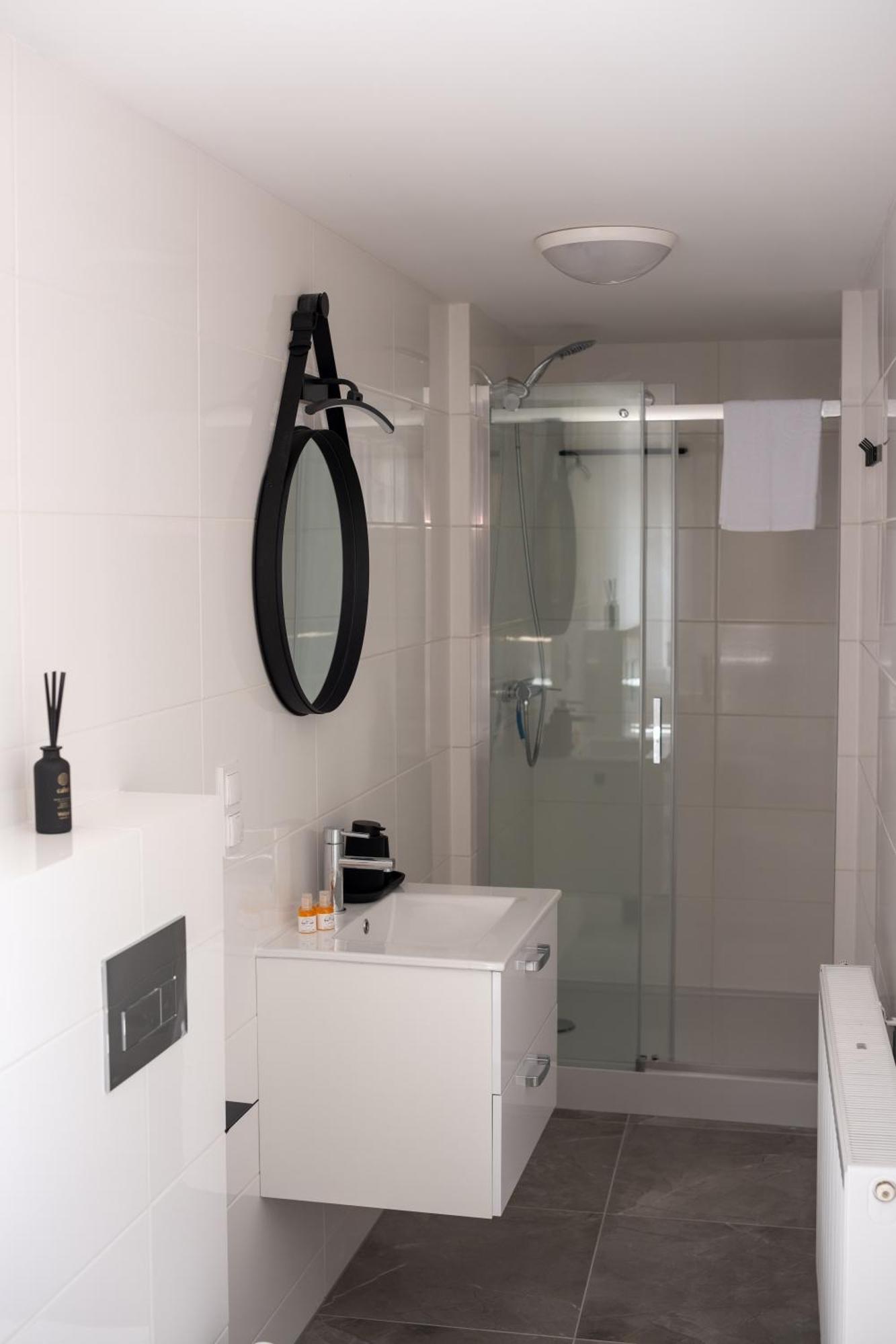 Apartamenty Drevny Kocur Poznań Exteriör bild