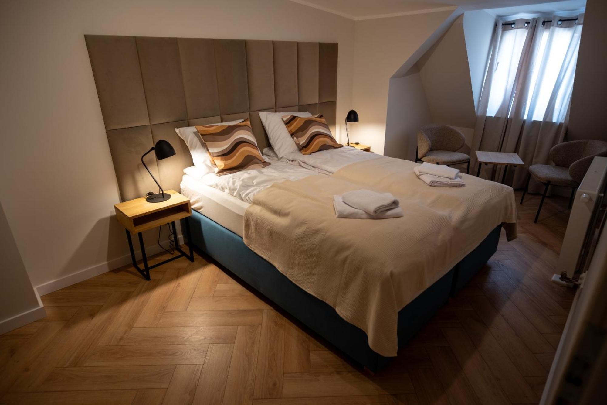 Apartamenty Drevny Kocur Poznań Exteriör bild